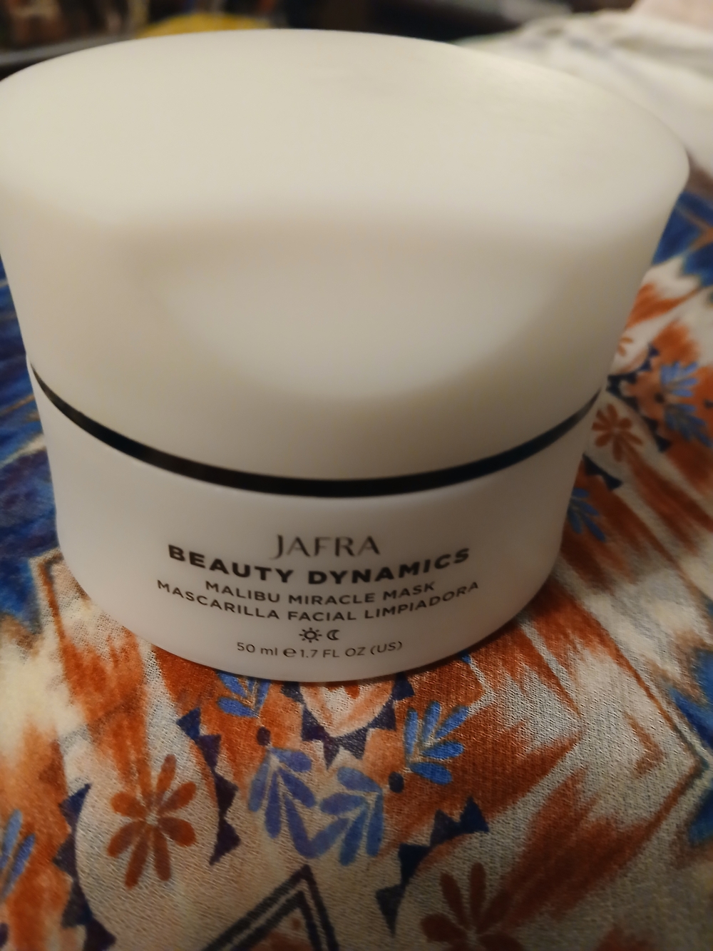 JAFRA Beauty Dynamics Malibu Miracle Mask - White Jar with Black Accent